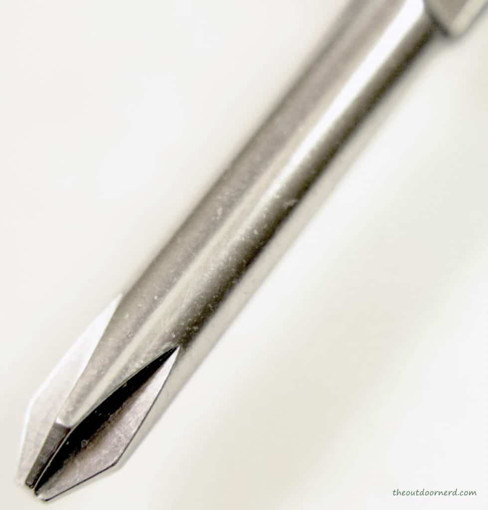 Victorinox TINKER Review Plano corto del  destornillador Philips en la navaja Tinker
