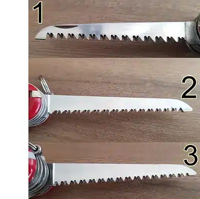 SIERRA PARA MADERA de navajas suiza victorinox. Distintas sierras en función del año. SIERRA PARA MADERA​ 1. (1902 - 1957) Con ranura para uña. ​ 2. (1957 - 1975) Sin ranura para uña. ​ 3. (1975 - presente) Sin ranura para uña, diente rectos.